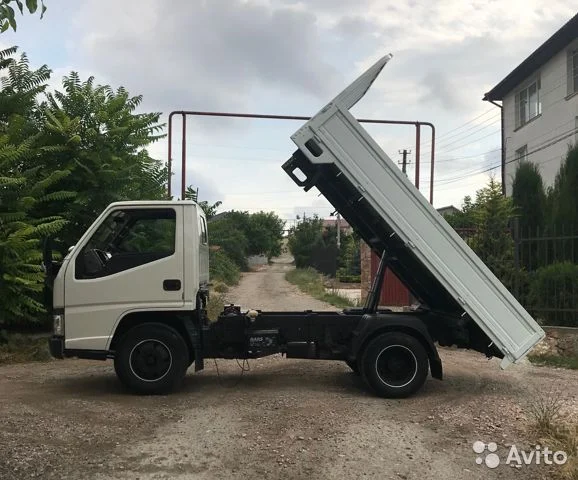 Услуги самосвала (перевозка сыпучих и твердых грузов до 3 тонн) <br>